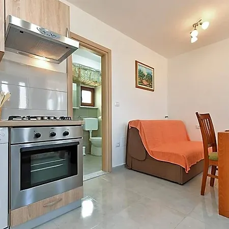 فندق House 1735 3*